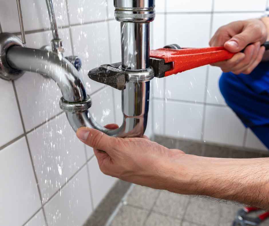 Repairing emergency plumbing damage